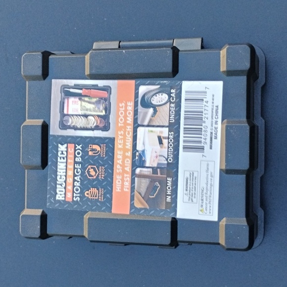 Roughneck magnetic storage box - Picture 5 of 8